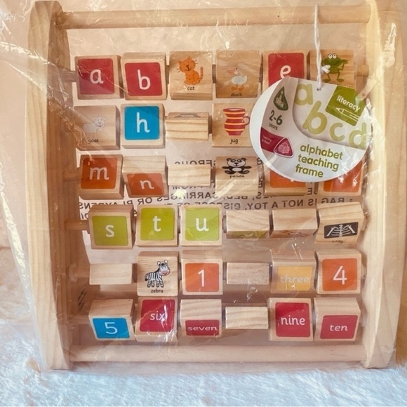 New Alphabet Teaching Frame - Learning To Read Aide For Kids Ages 2+ - Picture 7 of 9